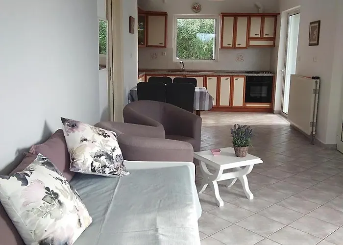 Appartement Lena Messíni